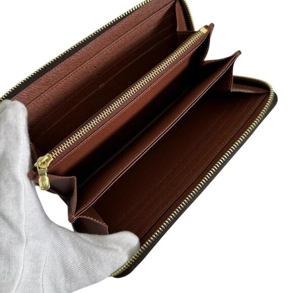 LOUIS VUITTON Brown Monogram Wallet - Picture 6 of 12